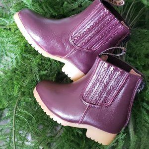 Size 2 Infant leather boots Botines Bicentenario